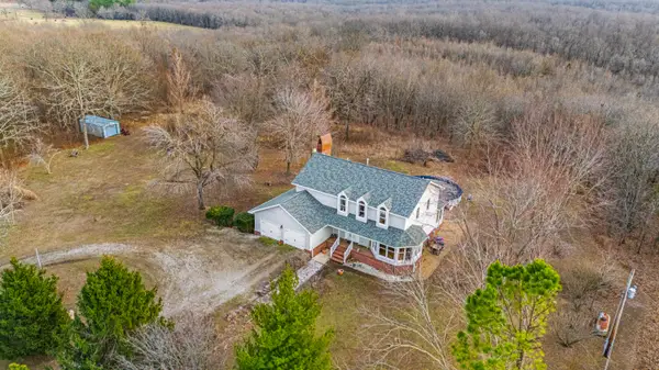 8244 County Road 8040, West Plains, MO 65775