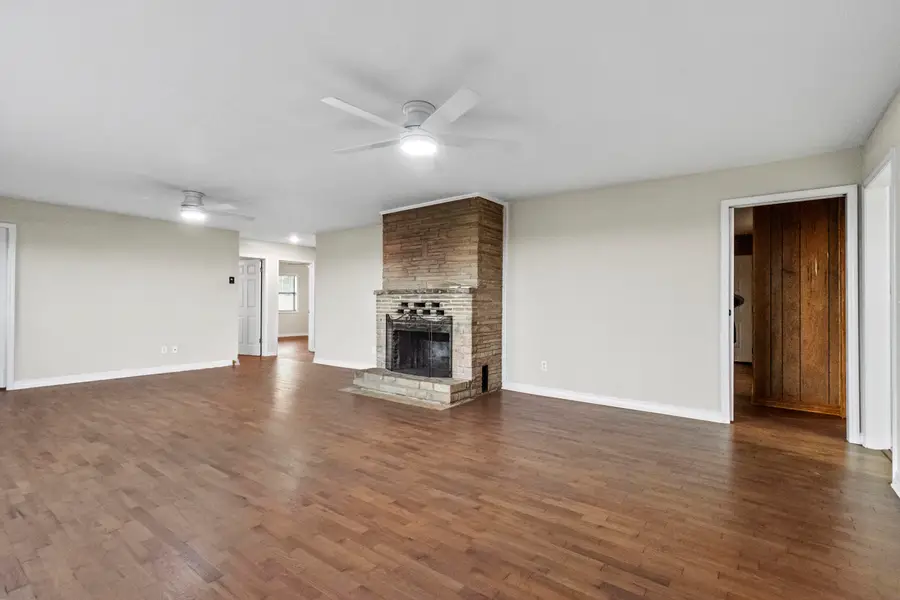 843 Black Ranch Road, Lead Hill, AR 72644 - Image #2