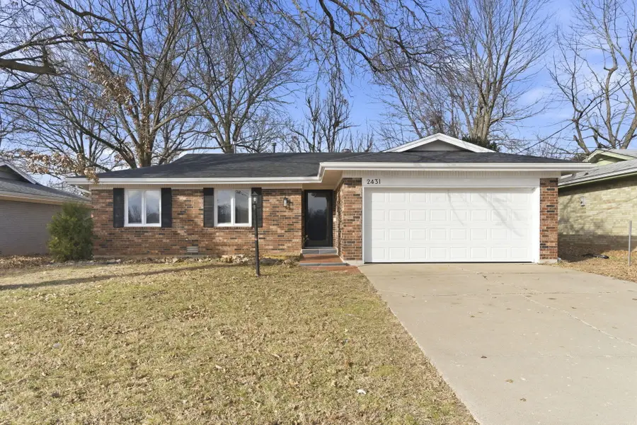 2431 S Kings Avenue, Springfield, MO 65807 - Image #2