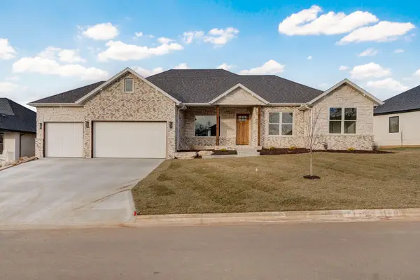 4911 S Sycamore Avenue, Springfield, MO 65810