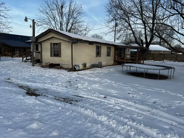 803 E Sunset Street, Stockton, MO 65785