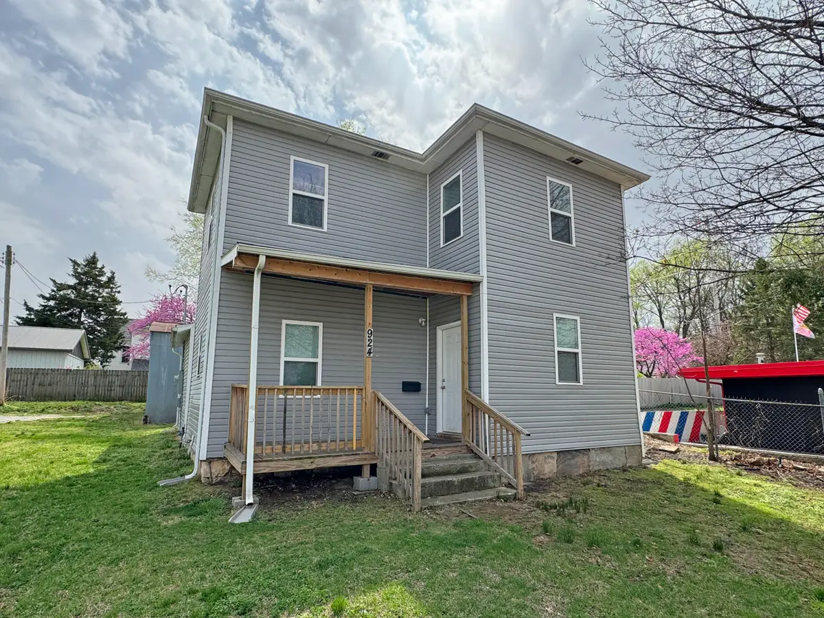 924 W College Street, Springfield, MO 65806 - Image #1