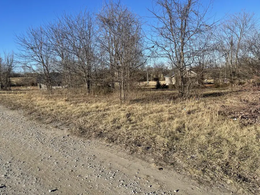 000 Blockade Village North, Seligman, MO 65745 - Image #2