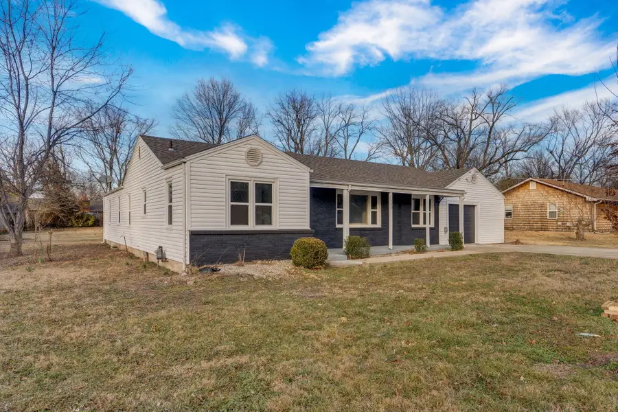 743 W Whiteside Street, Springfield, MO 65807 - Image #2