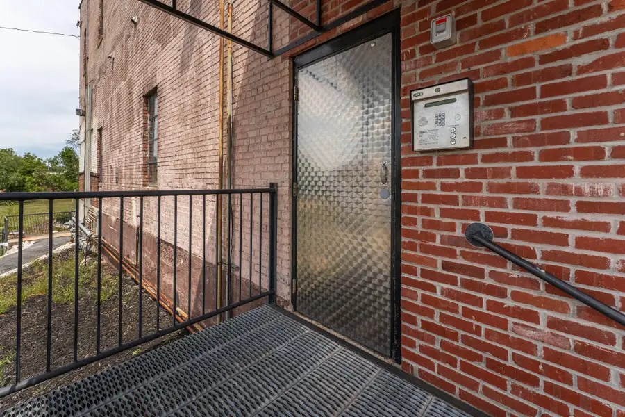 509 W Olive Street #206, Springfield, MO 65806 - #3