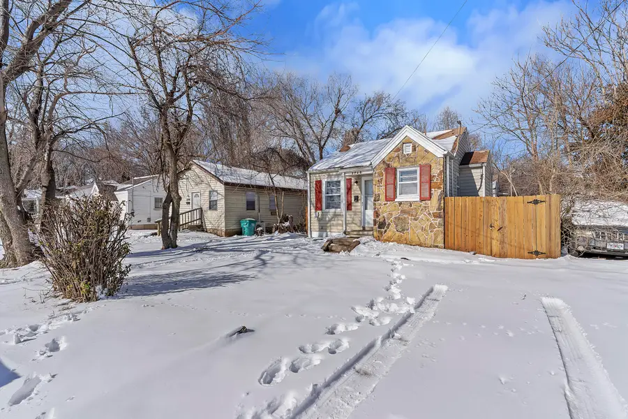 1713 E Chestnut Street, Springfield, MO 65802 - Image #3