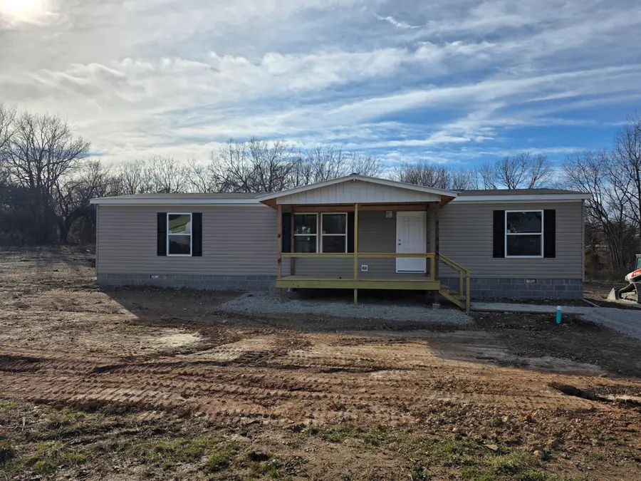 411 S Myrtle Street, Conway, MO 65632 - #3