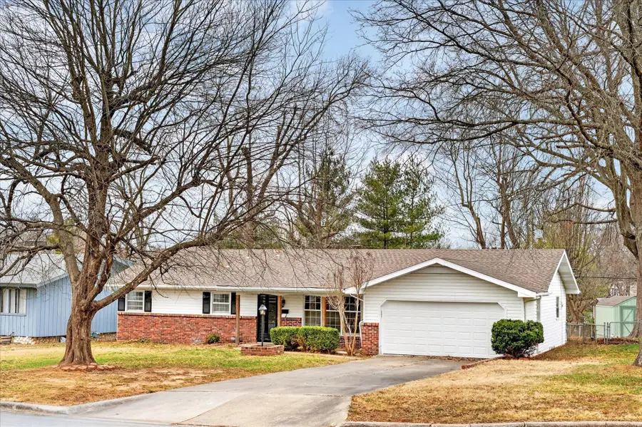 2711 S Claremont Avenue, Springfield, MO 65804 - Image #2