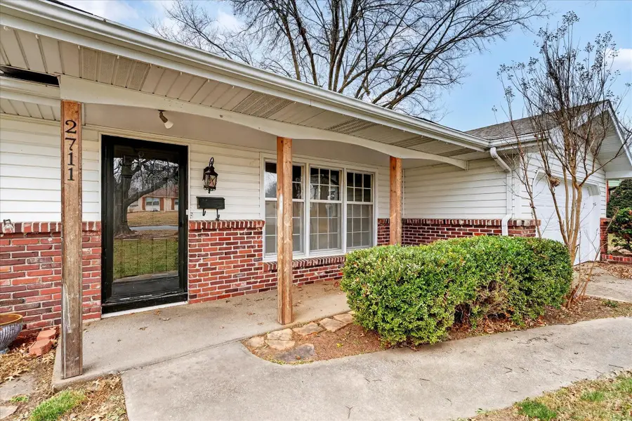 2711 S Claremont Avenue, Springfield, MO 65804 - Image #3