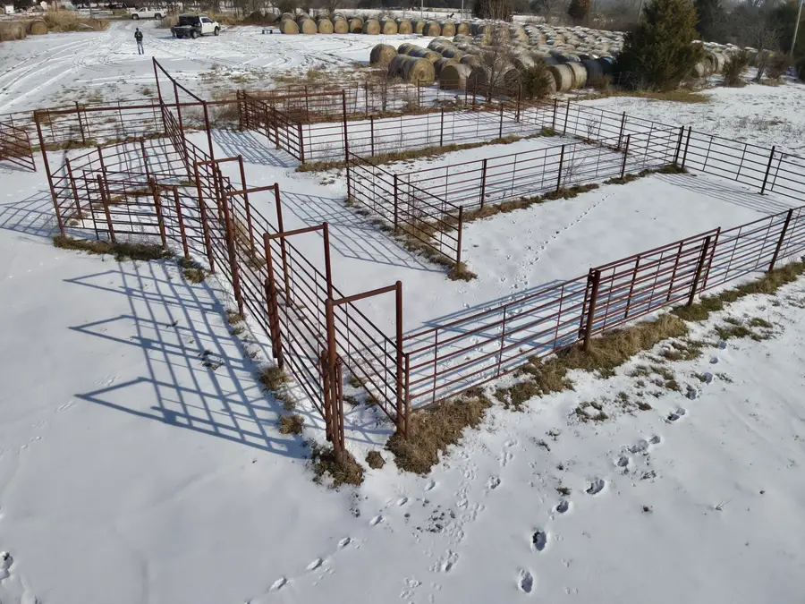 000 32, Bolivar, MO 65613 - Image #2