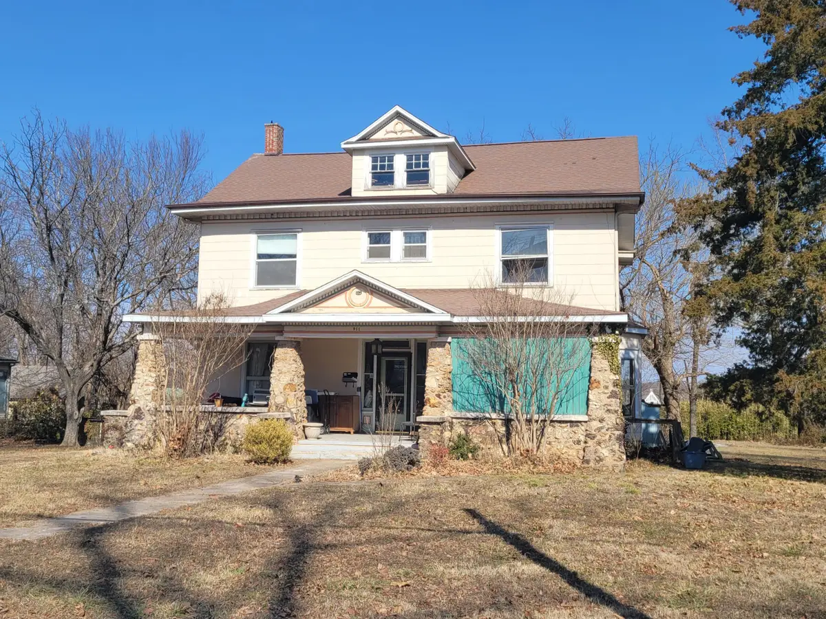 911 Grace Avenue Avenue, West Plains, MO 65775 - #1