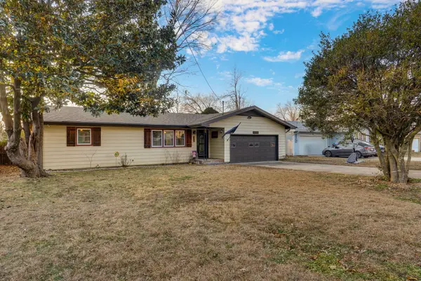 217 N Ken Avenue, Springfield, MO 65802