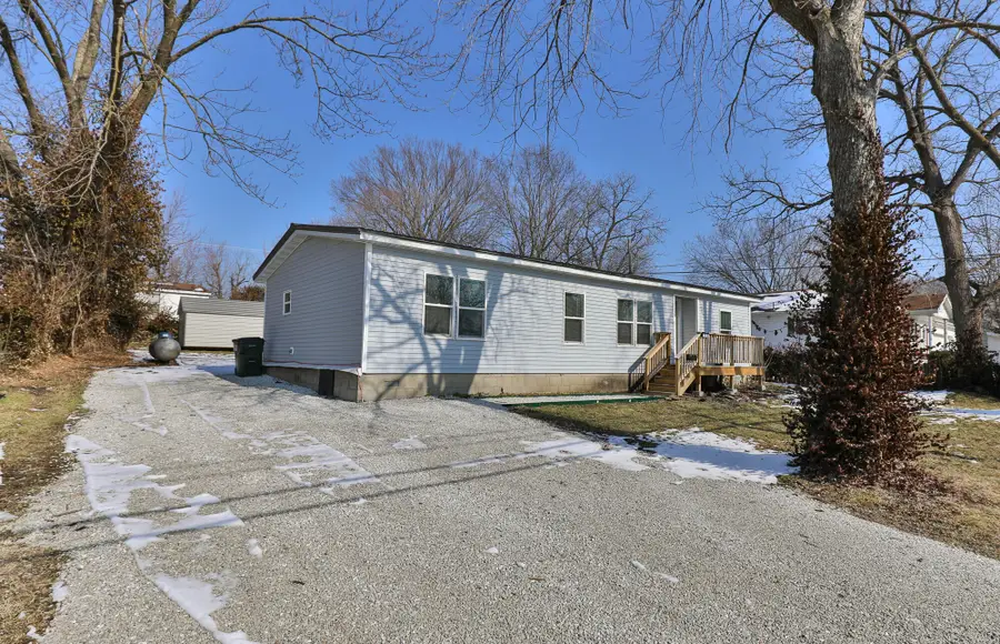 711 W Olive Street, Bolivar, MO 65613 - #3