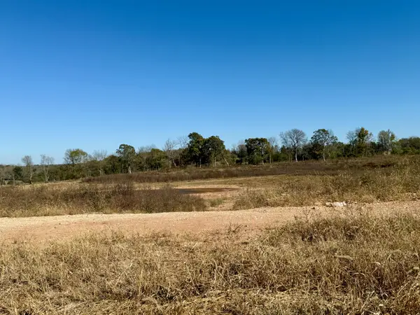 930 S Stonewall Road, Republic, MO 65738