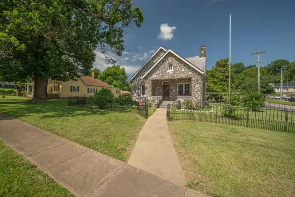 400 S Jefferson Street, Neosho, MO 64850