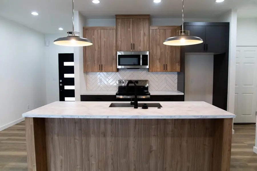 2617 N Prospect Avenue, Springfield, MO 65803 - #2