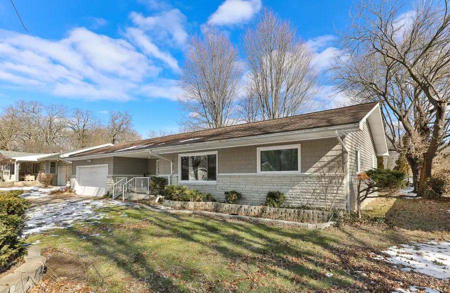 1626 S St Charles Avenue, Springfield, MO 65804 - #2