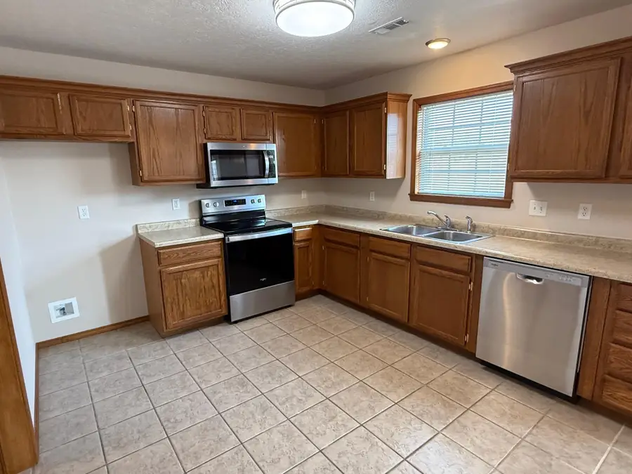 871 Tracy Lane, Mount Vernon, MO 65712 - #3