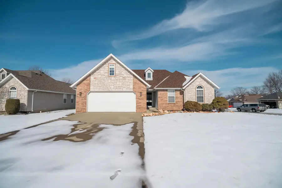 2931 W Riverside Street, Springfield, MO 65807 - #2