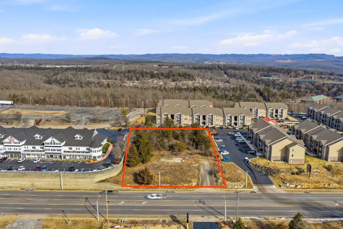 2924 Shepherd Of The Hills Expwy, Branson, MO 65616 - #1