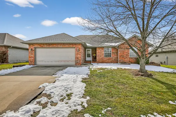 986 W Crestwick Street, Nixa, MO 65714