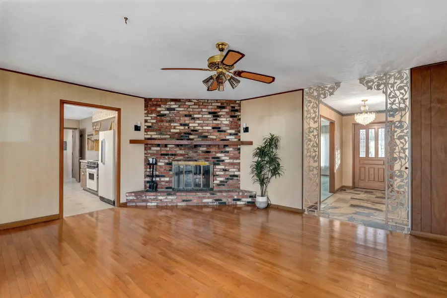619 E Mcgee Street, Springfield, MO 65807 - Image #3