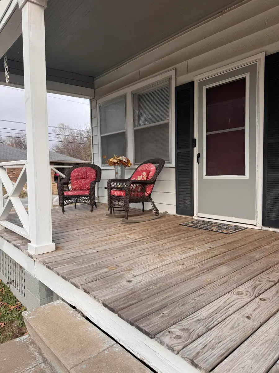 2558 N Howard Avenue, Springfield, MO 65803 - Image #2