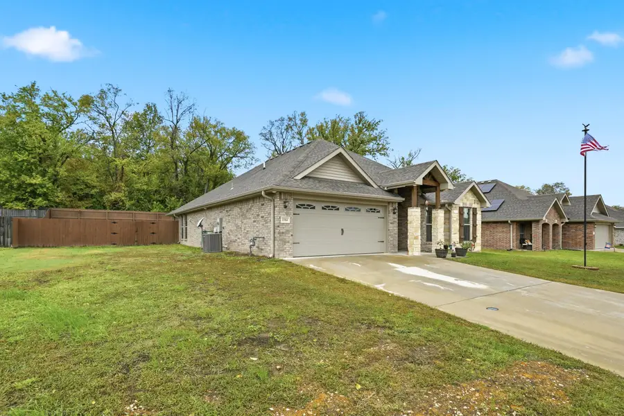 1104 Lakeview Drive, Webb City, MO 64870 - #3