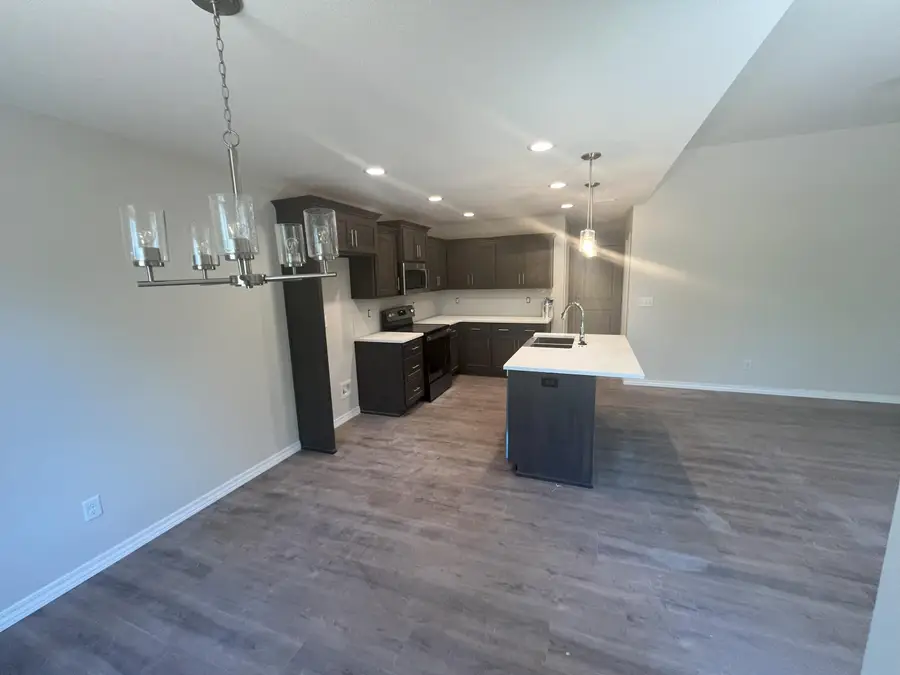 4377 W Skyler Drive, Springfield, MO 65802 - Image #2