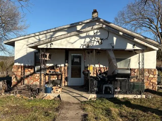 13712 State Highway 39, Aurora, MO 65605 - #1