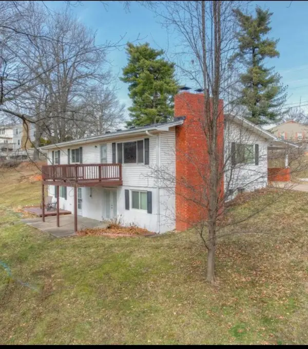 1416 Hawthorne Drive, Neosho, MO 64850