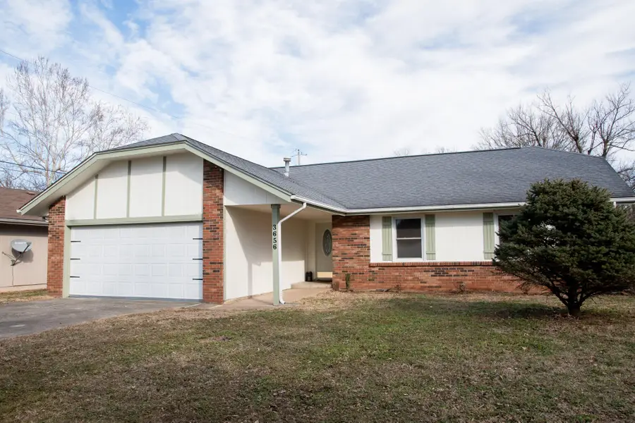 3656 S Westwood Avenue, Springfield, MO 65807 - Image #2