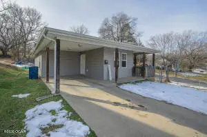 701 S High Street, Neosho, MO 64850