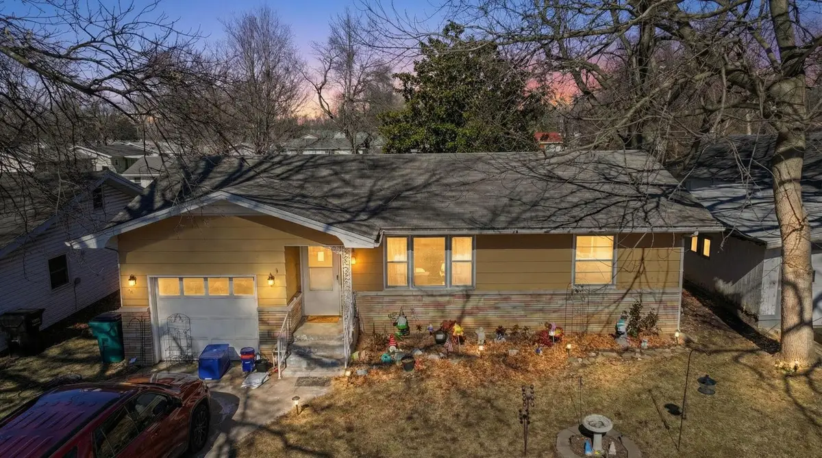 2019 W Webster Street, Springfield, MO 65802 - #1