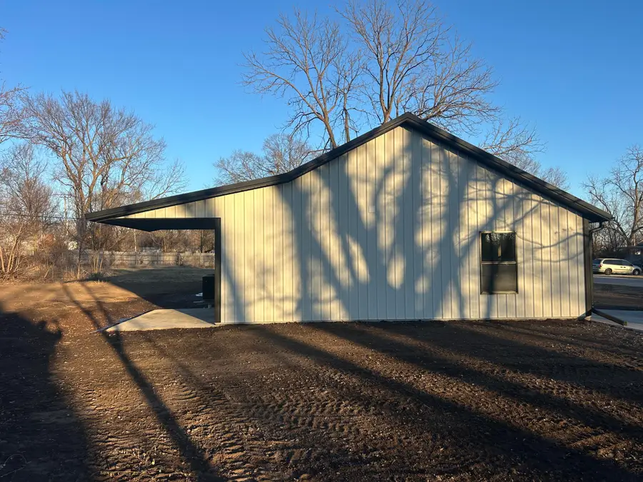 123 W Cofield Street, Aurora, MO 65605 - Image #3