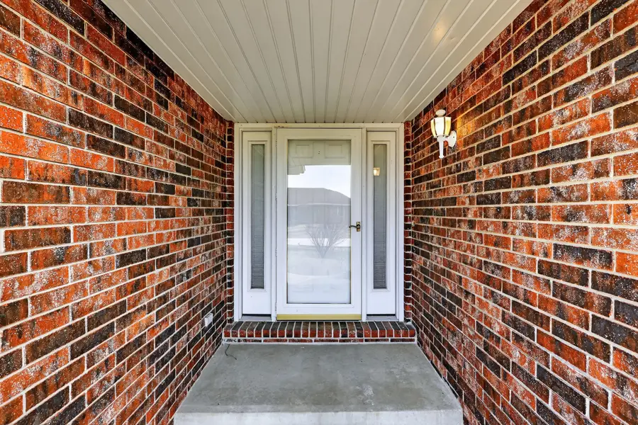 204 S 38th Street, Nixa, MO 65714 - #3