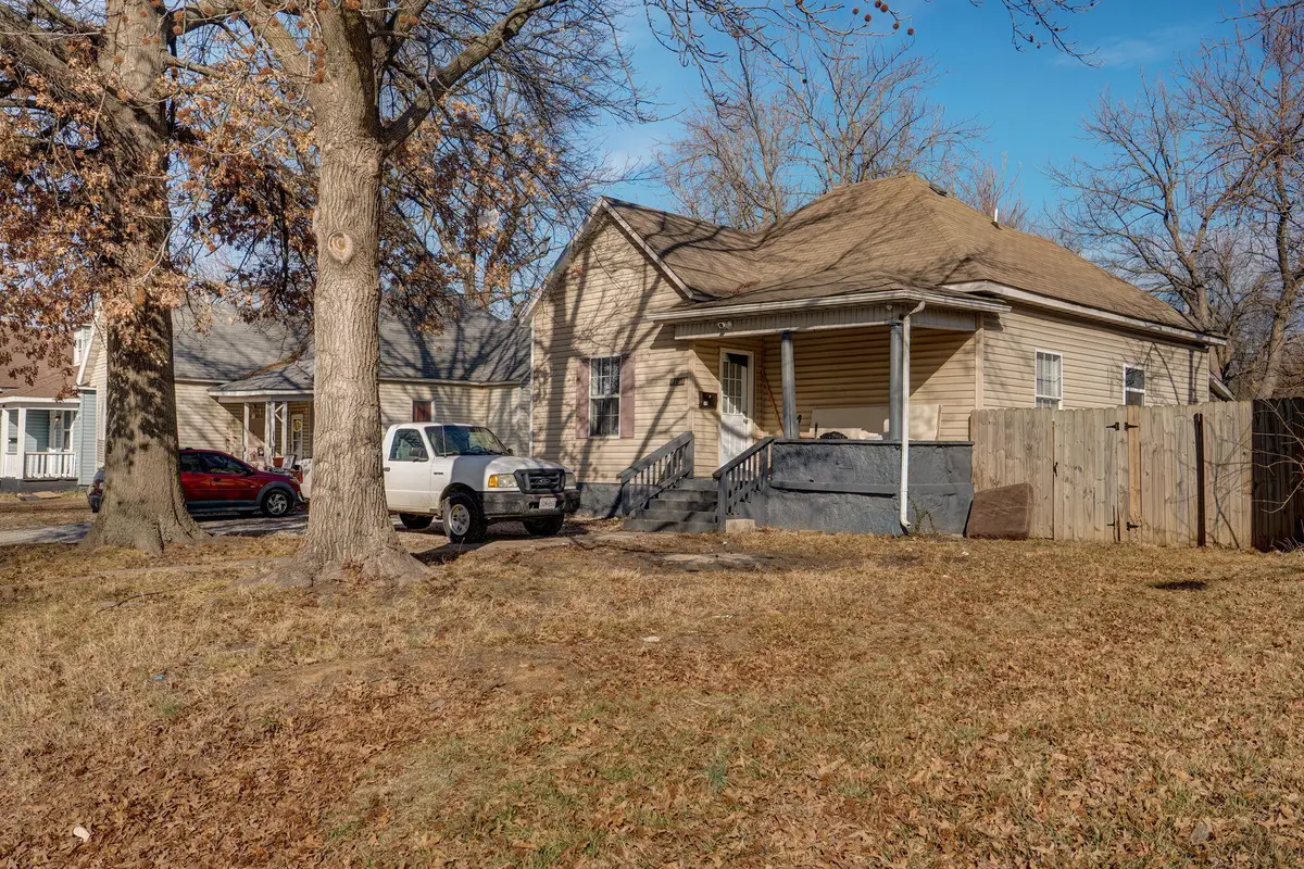 1105 W Division Street, Springfield, MO 65803 - #1