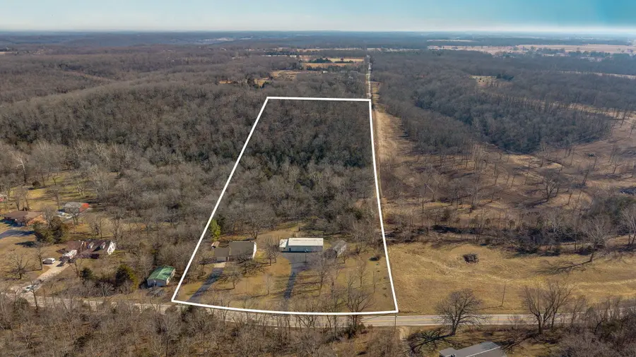 9118 N Farm Rd 141, Springfield, MO 65803 - #3