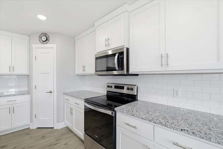 1167 S Gettysburg Loop, Republic, MO 65738 - #3