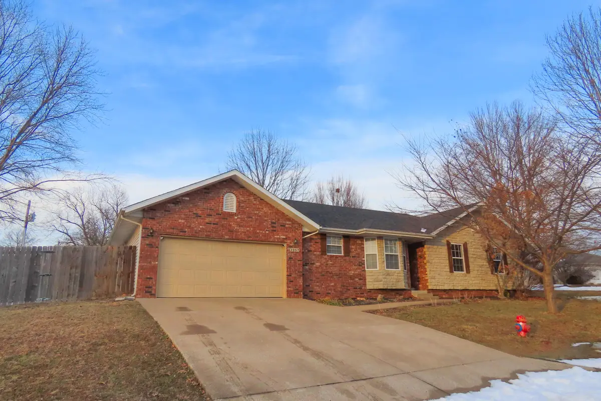 1257 W Bridgewood Place, Nixa, MO 65714 - #1