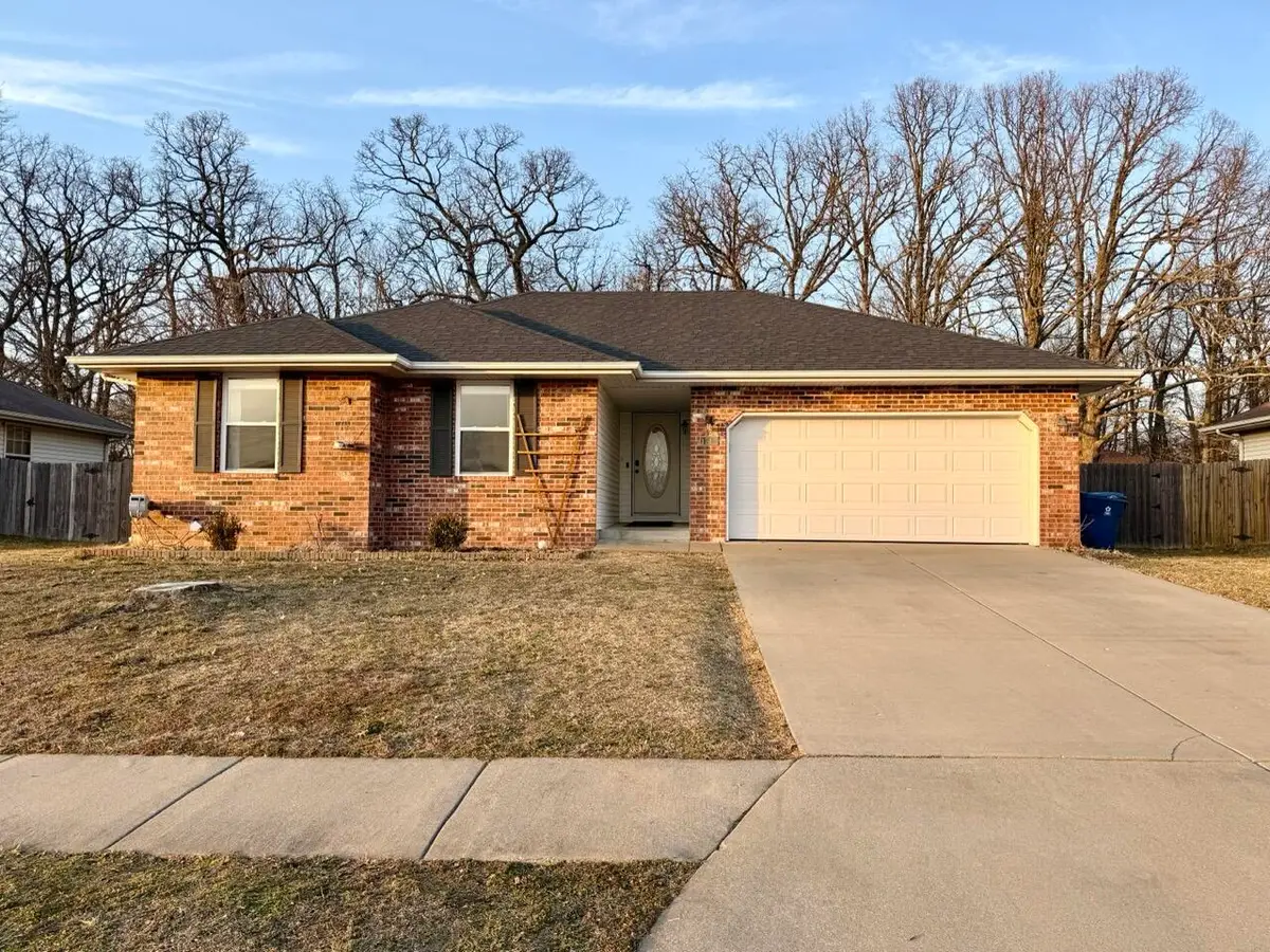 1211 E Hampton Drive, Ozark, MO 65721 - #1