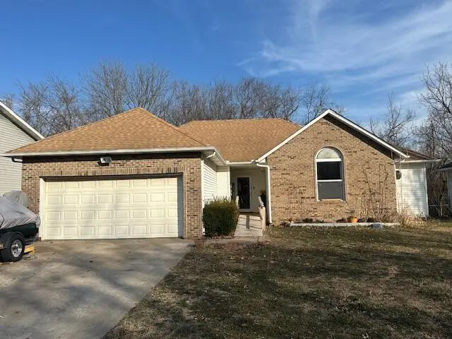 1206 Douglas Court, Carthage, MO 64836 - #1