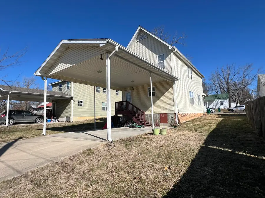 208 W 3rd Street, Willow Springs, MO 65793 - #2