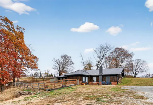 507 Barber Road, Chadwick, MO 65629
