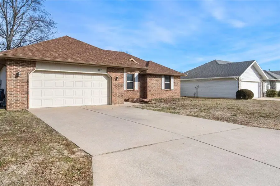 407 E Slim Wilson Boulevard, Nixa, MO 65714 - #2