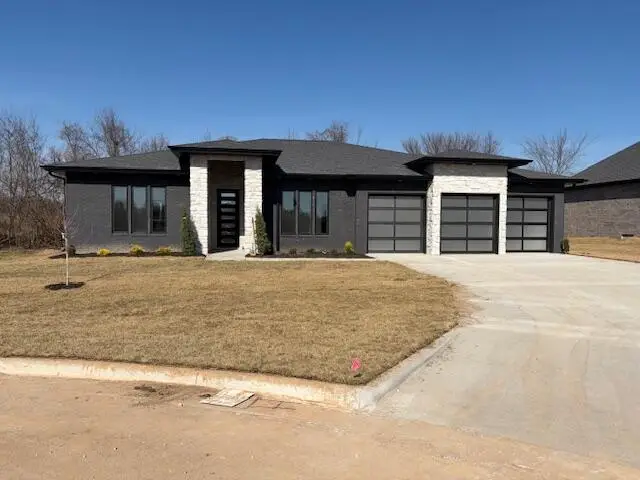 1749 E Peartree Drive, Ozark, MO 65721 - #1