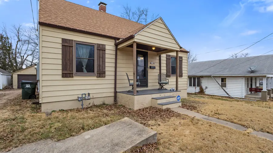 103 S Landrum Street, Mount Vernon, MO 65712 - #3