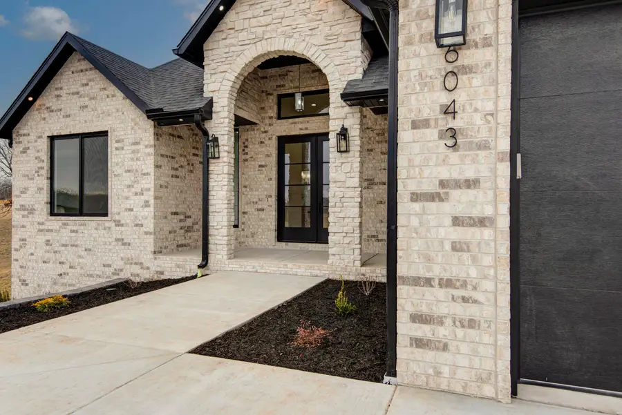 6043 S Holland Avenue, Springfield, MO 65810 - #3