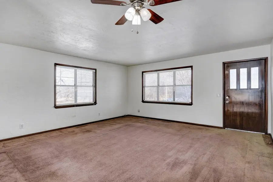 103 S Washington Street, Mount Vernon, MO 65712 - #3