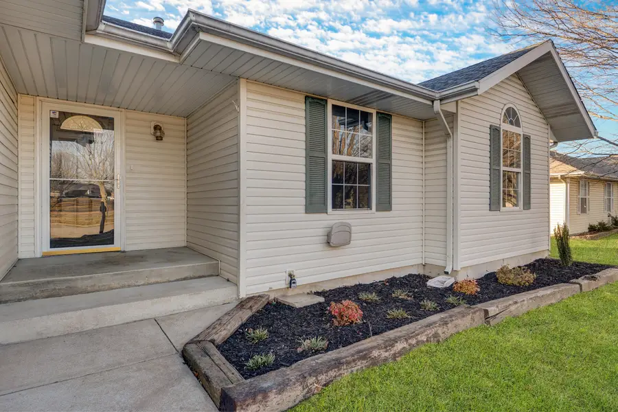 609 S Mckee Street, Republic, MO 65738 - #3